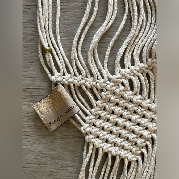 Large macrame wall hanger/curtain - Picture 3 of 5